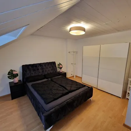 Lounge *